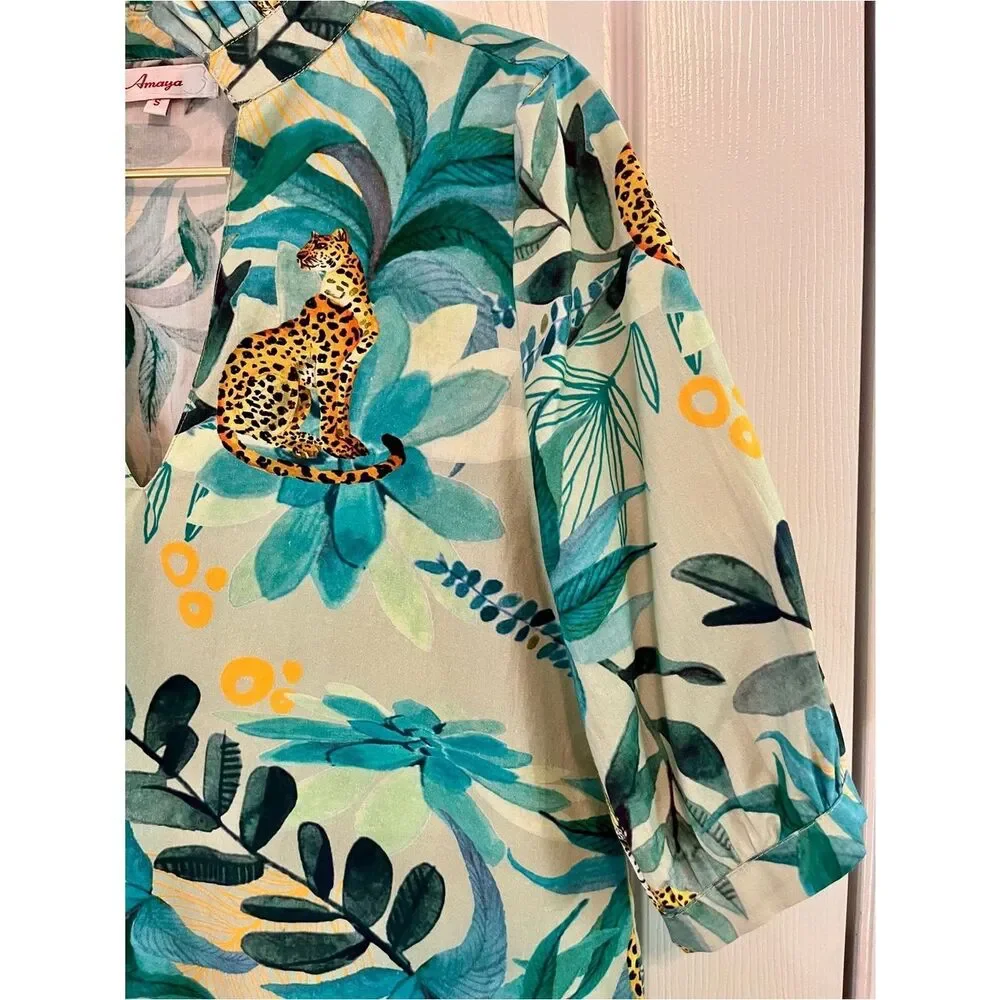 Amaya Tropical Leopard Print Blouse Green Cotton Resort Top S NWOT - Picture 4 of 7